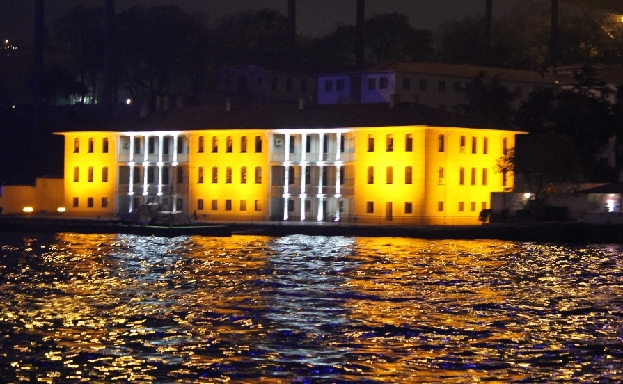 SARAYIN IŞIKLARI