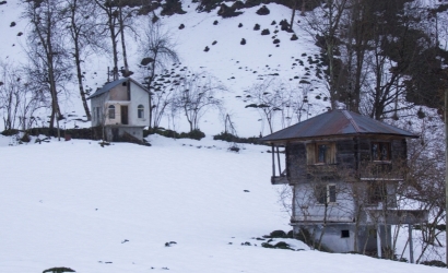 Kfarbede kar başkadır
