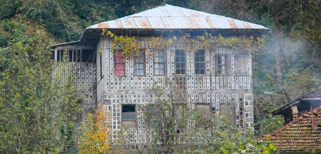 Fındıklı yöresi taş dolgu evler