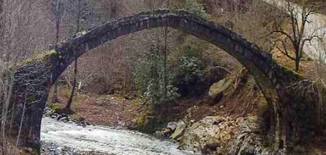 Aslandere Köprüsü