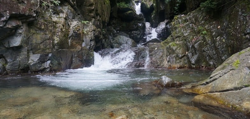 Gürcüdüzü (Solorez-Taşlı Mağara) Şelalesi